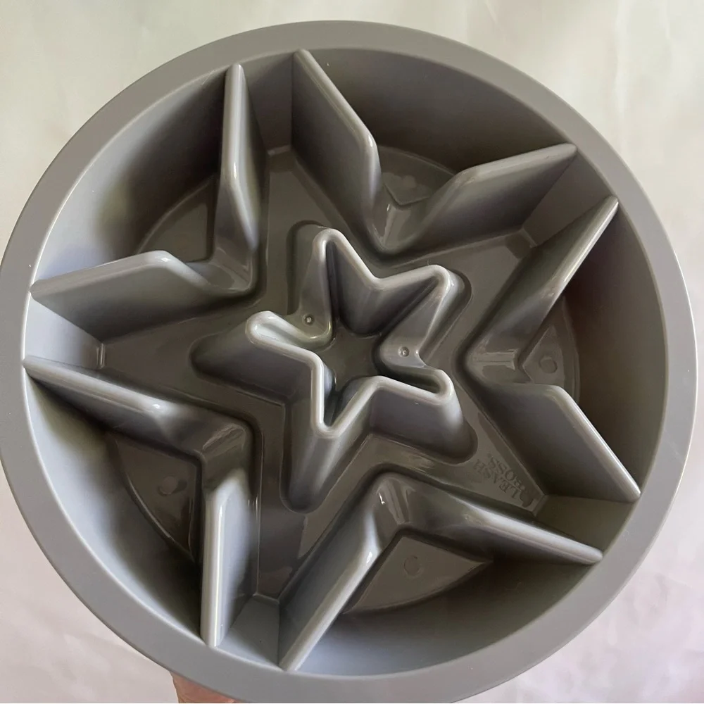 Gray Star Pattern Slow Feed Dog Bowl